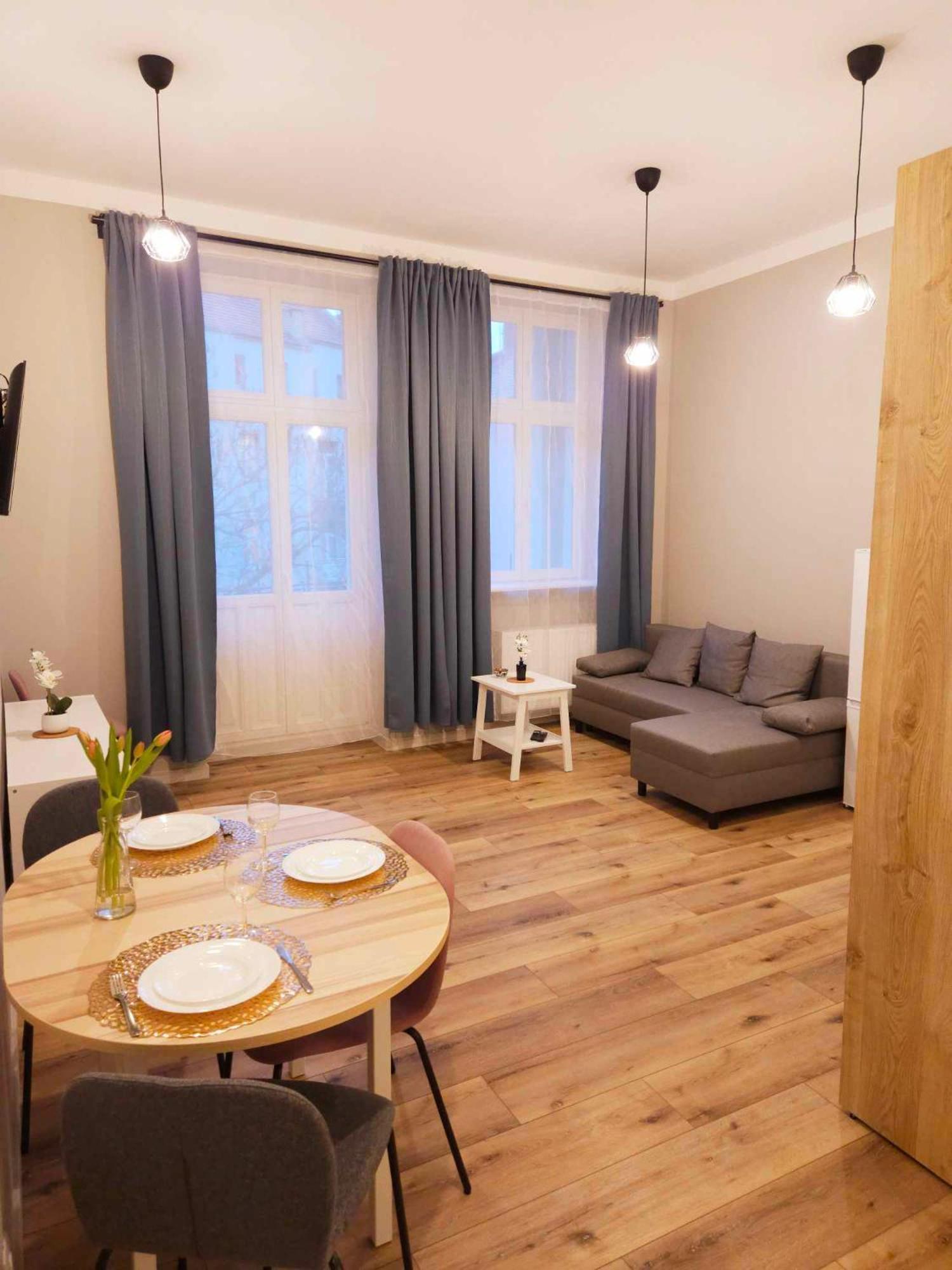 Ferienwohnung Justinrent 3 Legnica Exterior foto